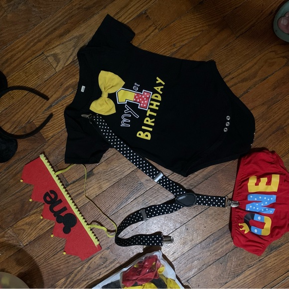 Mickey Mouse Birthday Party Supplies Set - Multicolor - Picture 5 of 6